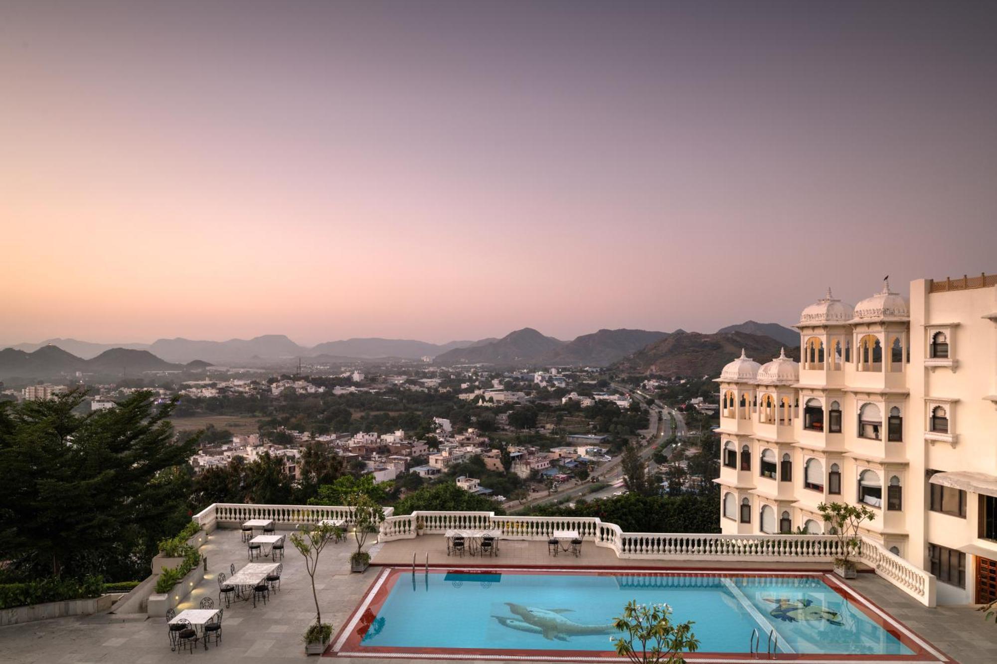 Bhairavgarh Palace Udaipur Kültér fotó