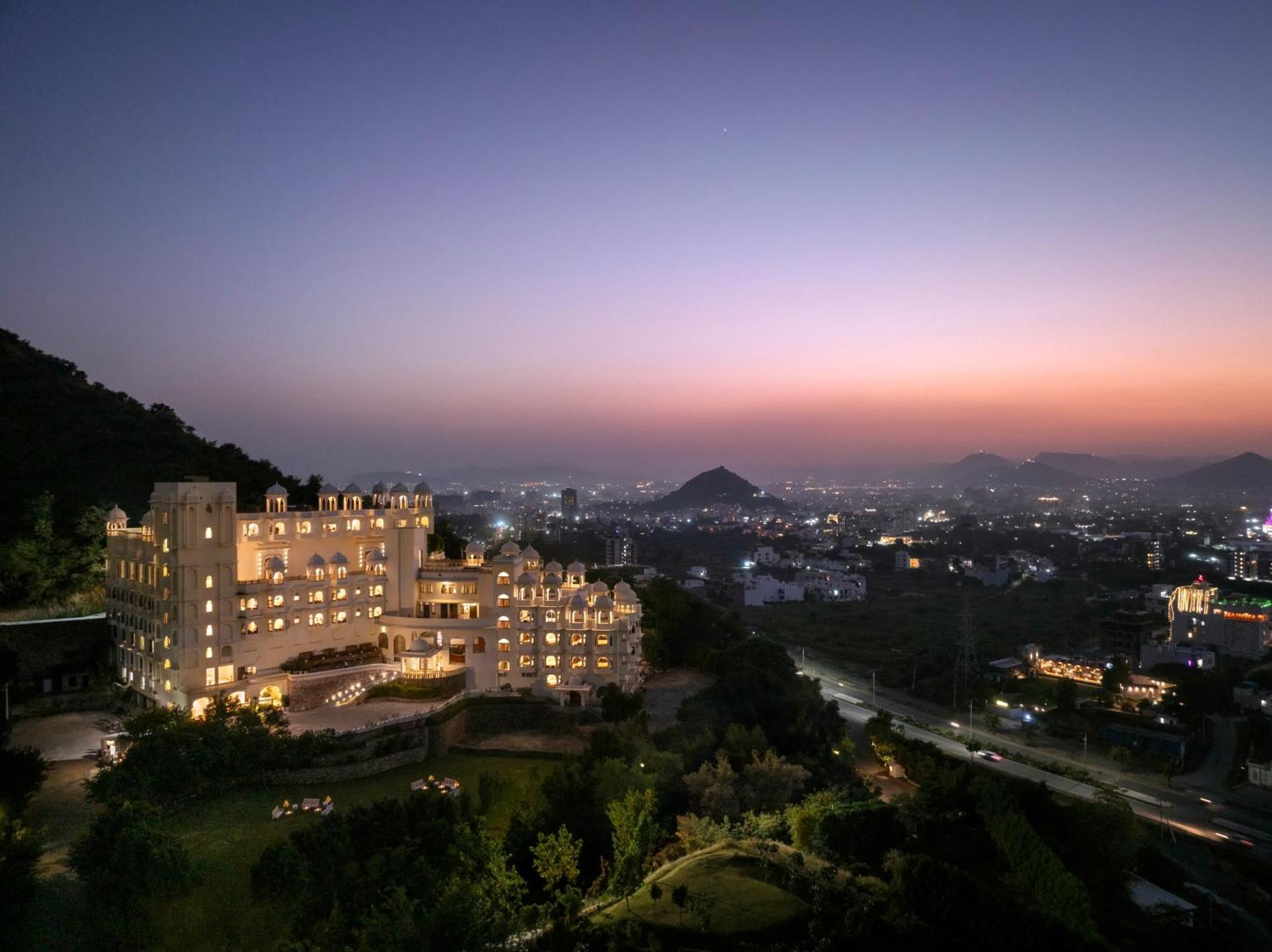 Bhairavgarh Palace Udaipur Kültér fotó