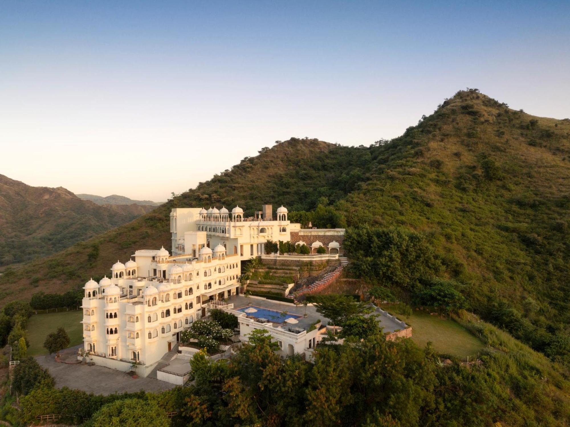 Bhairavgarh Palace Udaipur Kültér fotó