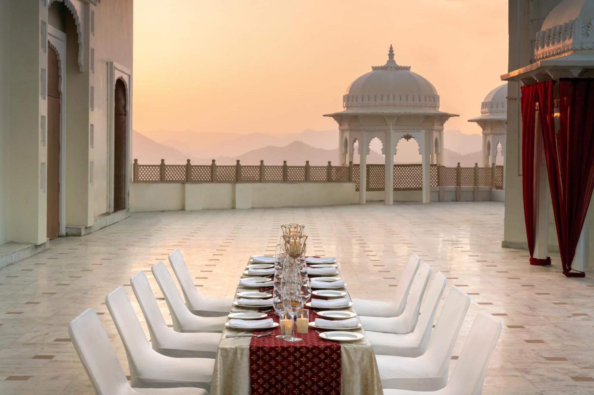 Bhairavgarh Palace Udaipur Kültér fotó